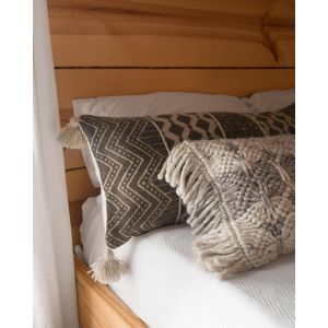 Loloi Rugs Pillows P012P0607GYML